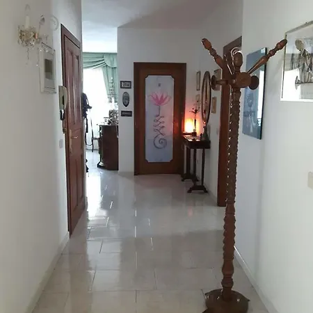 Nidra La Maddalena *