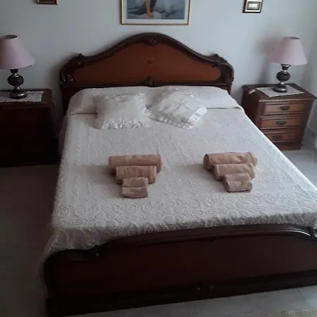 Nidra La Maddalena Oda ve Kahvaltı